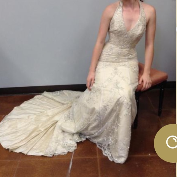 Mori Lee Wedding dress. Color white. Size 16. - Picture 2 of 11